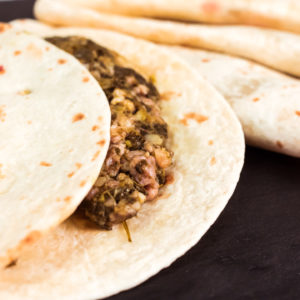 Piadina romagnola ripiena con farcitura di friarielli e salsiccia artigianale – D’Orta Carni