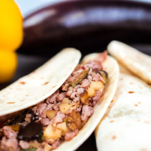 Piadina romagnola ripiena con farcitura all’ortolana e salsiccia artigianale sbriciolata- Macelleria D’Orta Carni