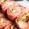 Spiedini di girelle artigianali di carne di scottona e maiale con ripieni misti Spiedini di girelle artigianali di carne di scottona e maiale con ripieni misti